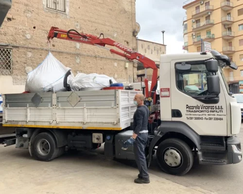 Raccolta rifiuti pericolosi e non